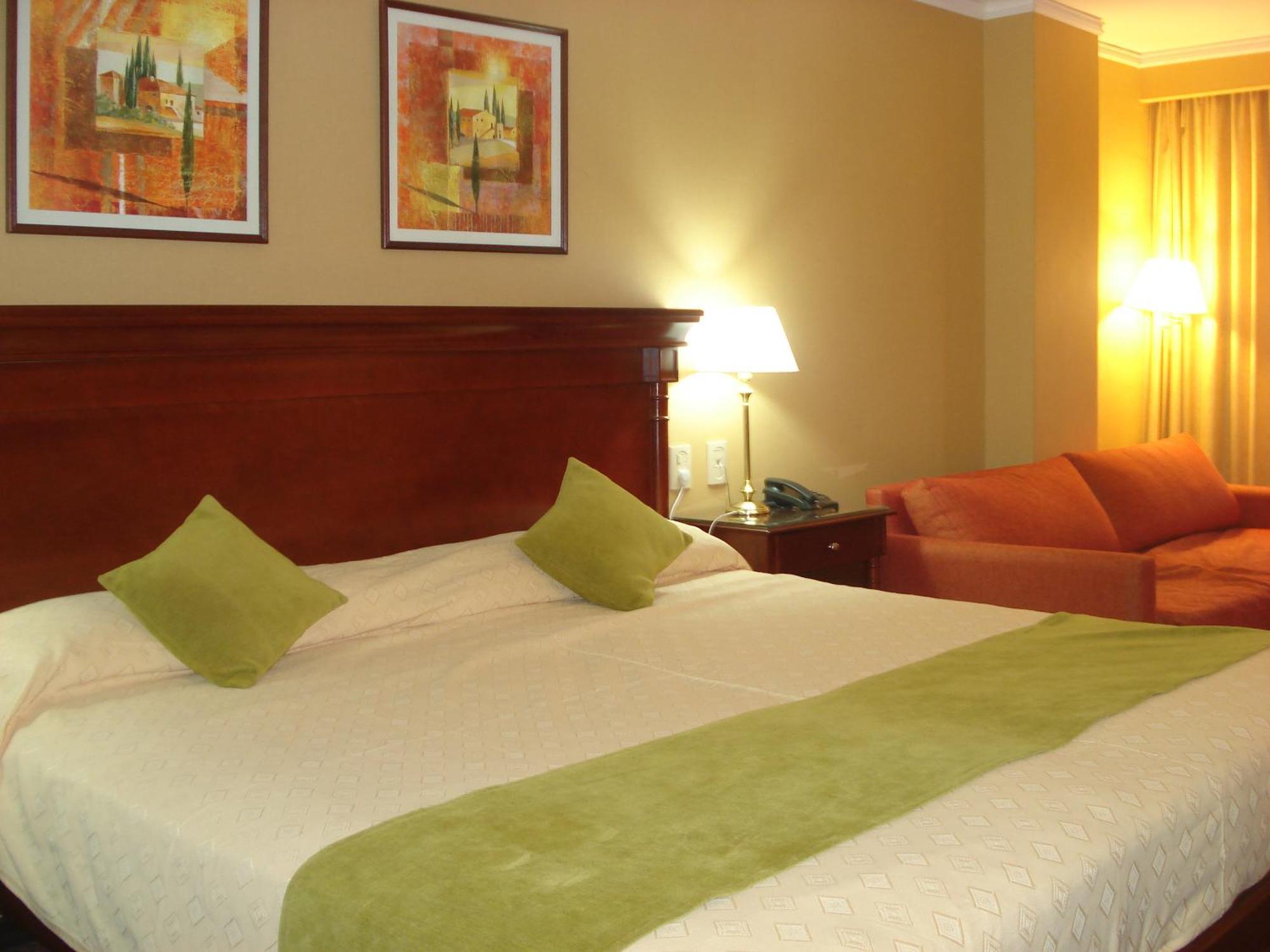 Condado Hotel Casino Santo Tome Bagian luar foto