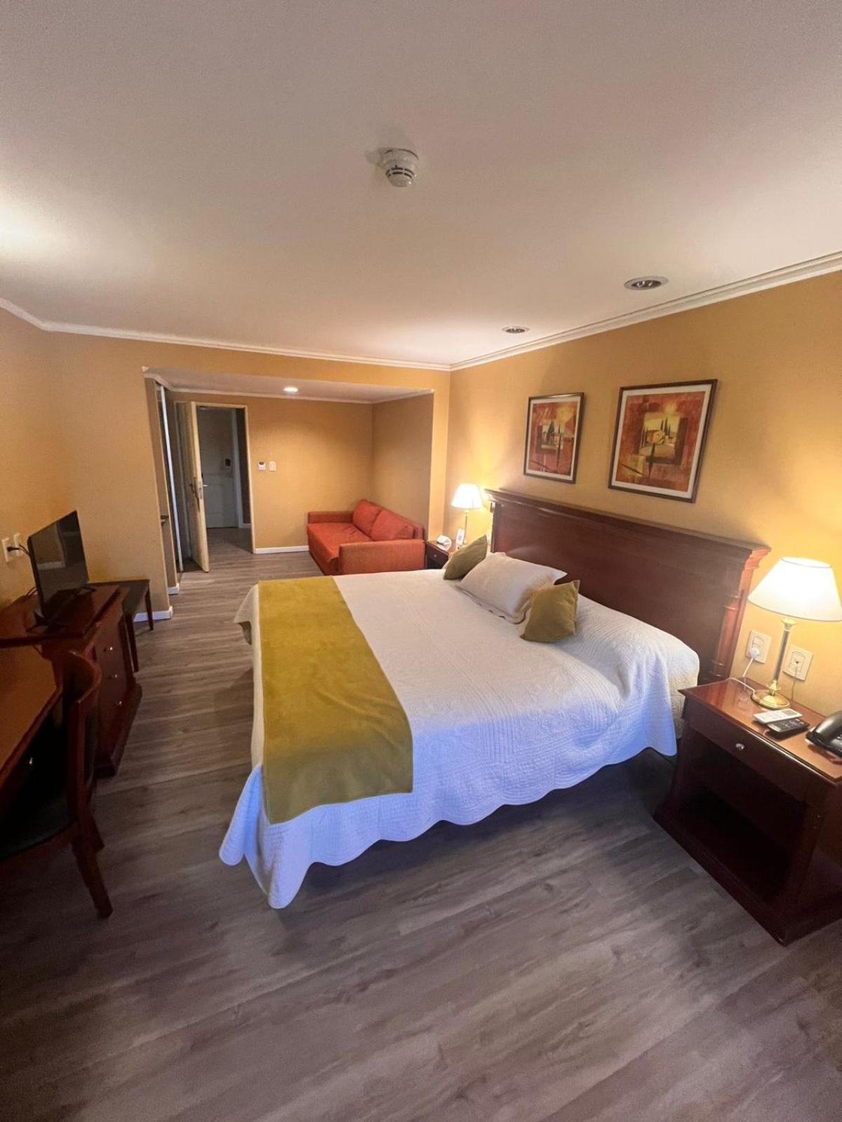 Condado Hotel Casino Santo Tome Bagian luar foto